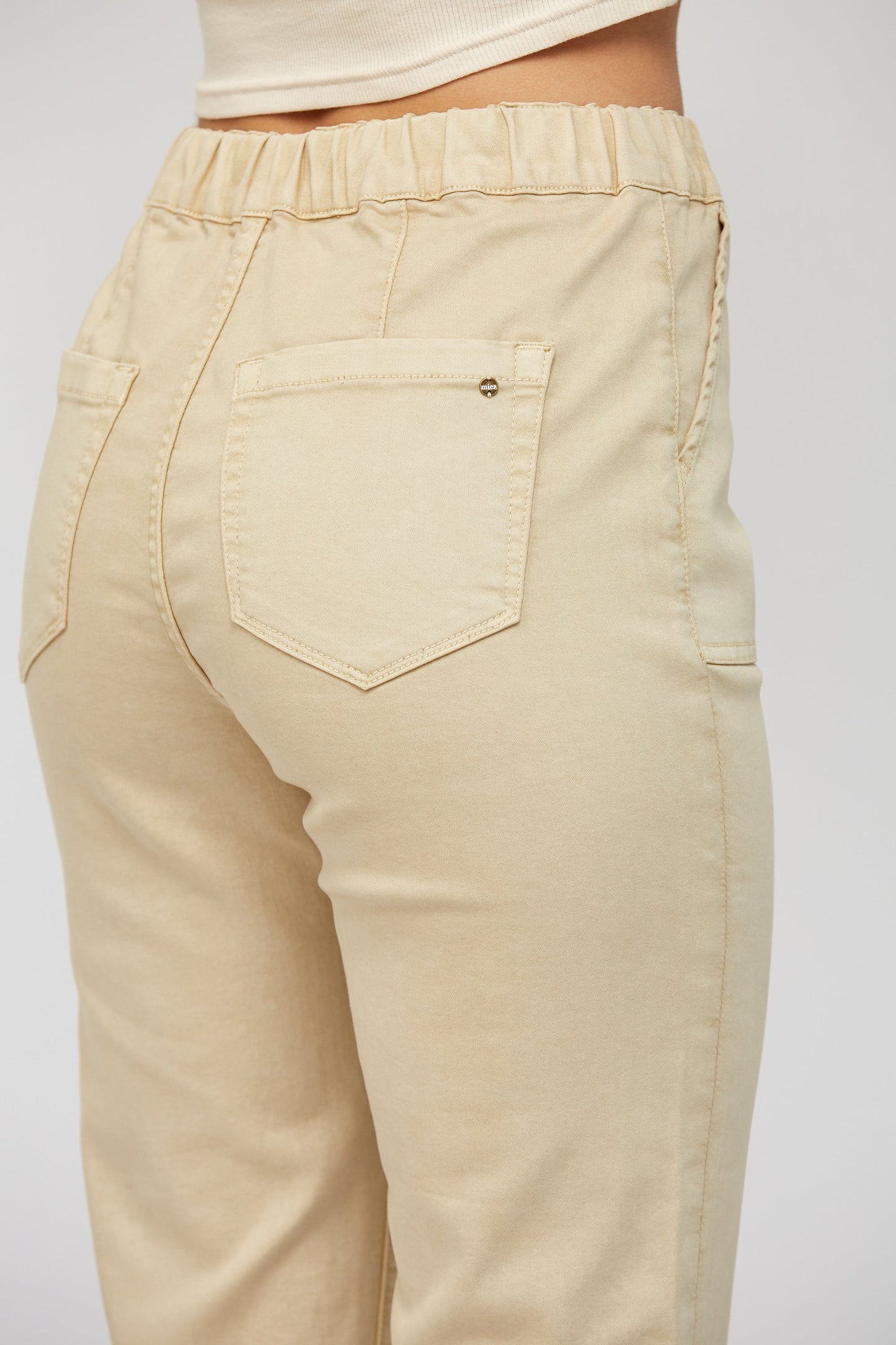 High Rise Jogger in Almond