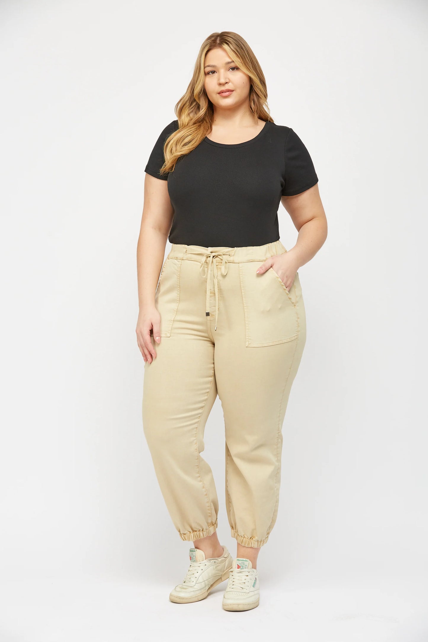 High Rise Jogger in Almond