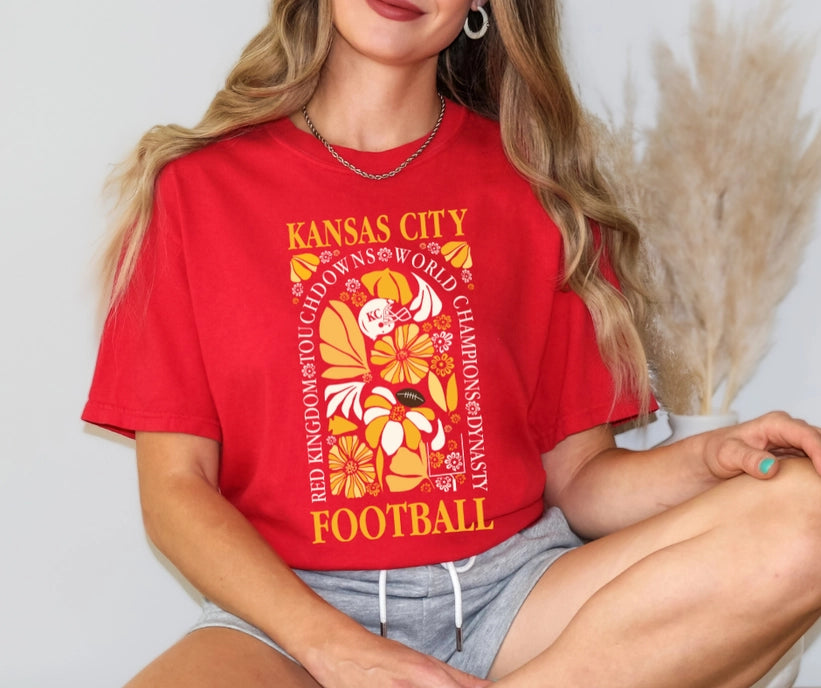Kansas City Arch Red Tee