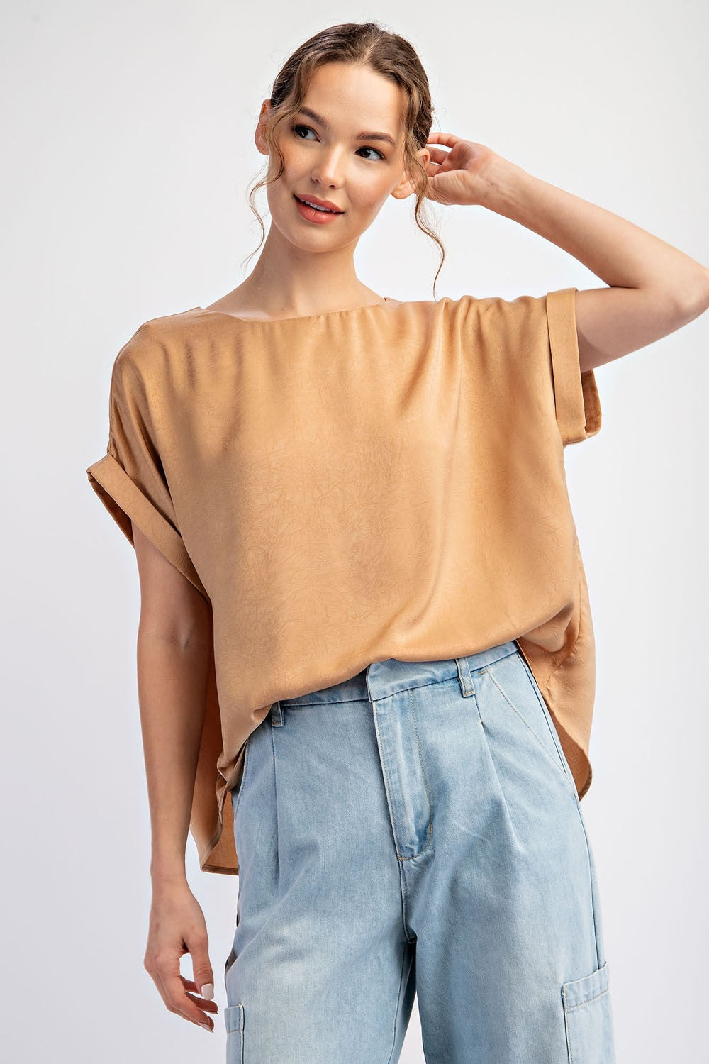 Slight Crinkle Short Sleeve Top