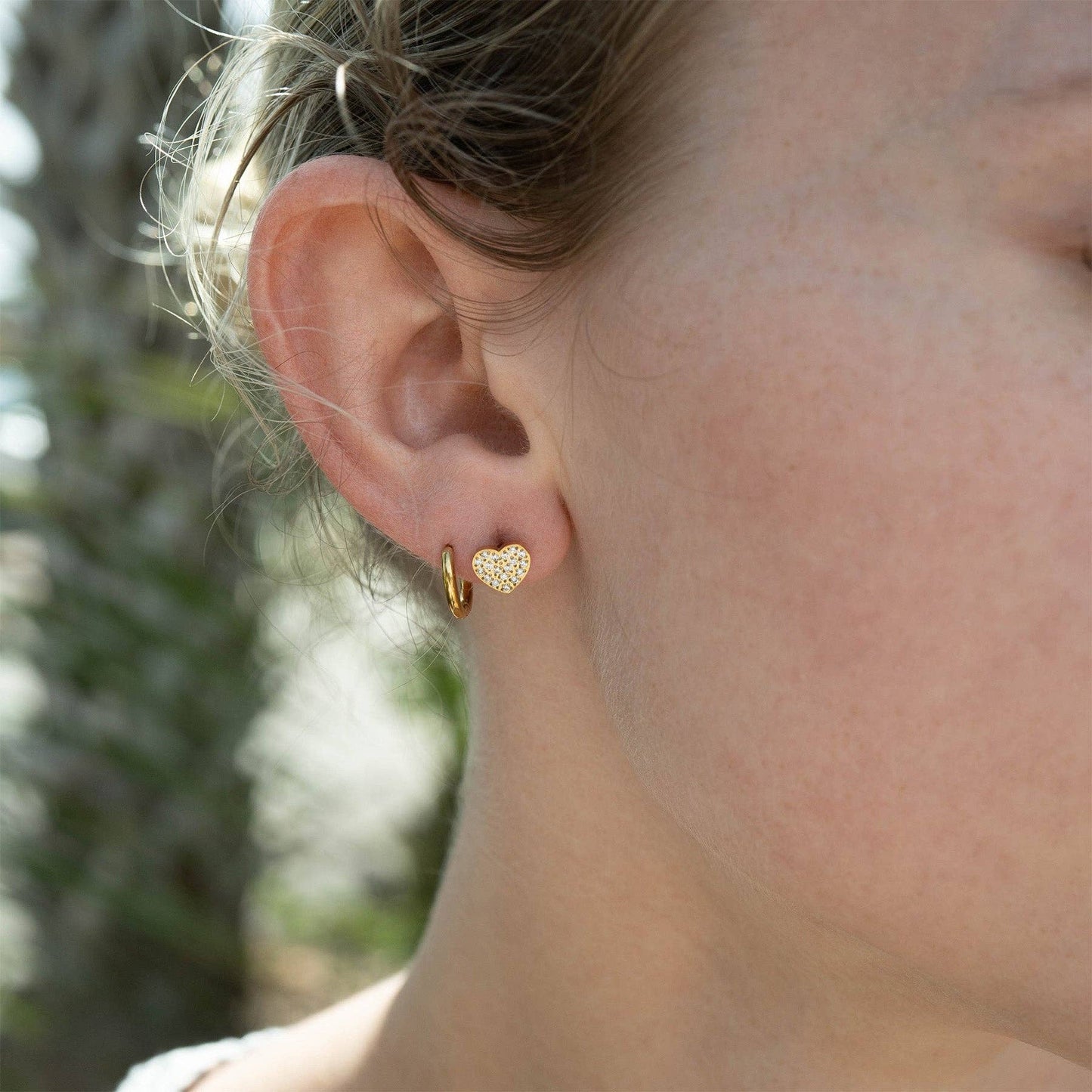 Pave Stone Heart Stud Earrings 18K Gold PVD Stainless Steel