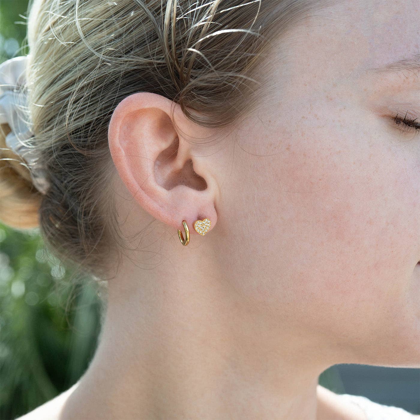 Pave Stone Heart Stud Earrings 18K Gold PVD Stainless Steel