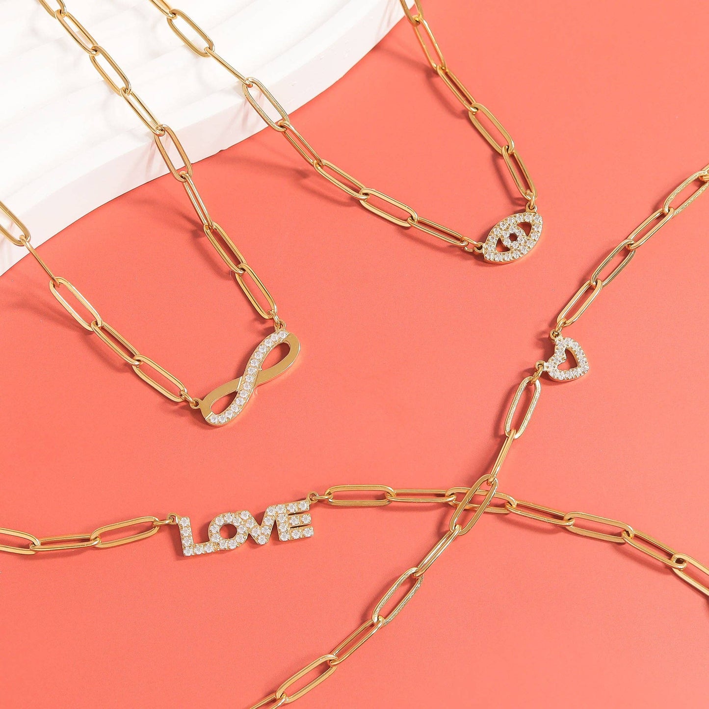 "Heart" Paperclip Necklace 18K Gold PVD Stainless Steel