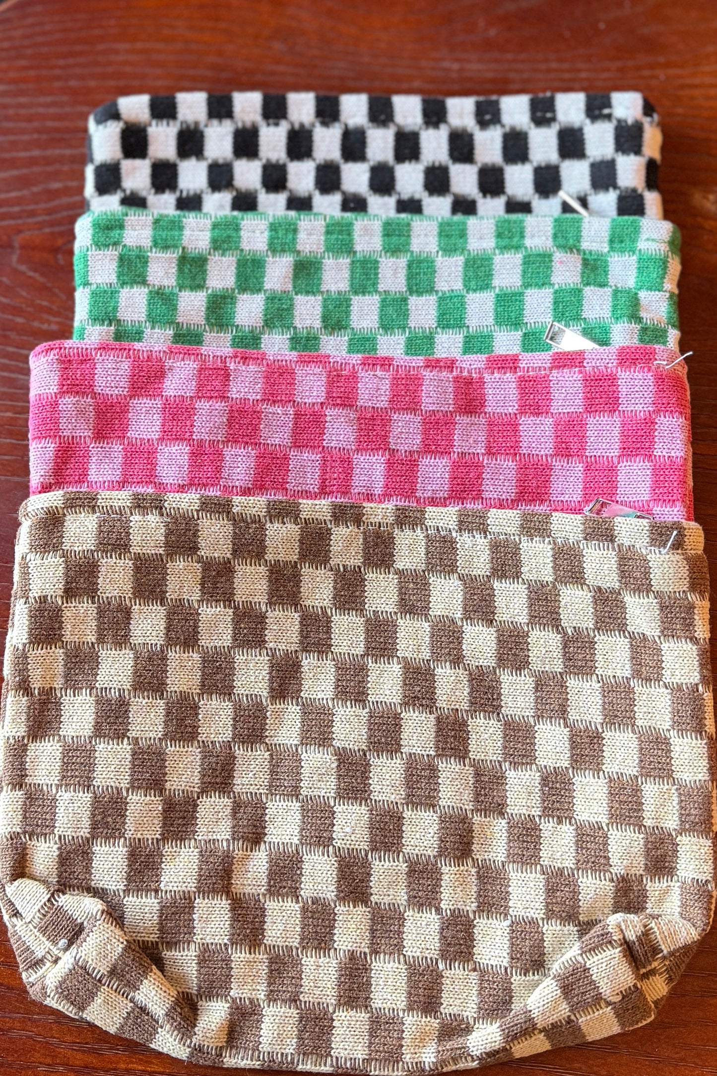 Chic Checkered Makeup Bag