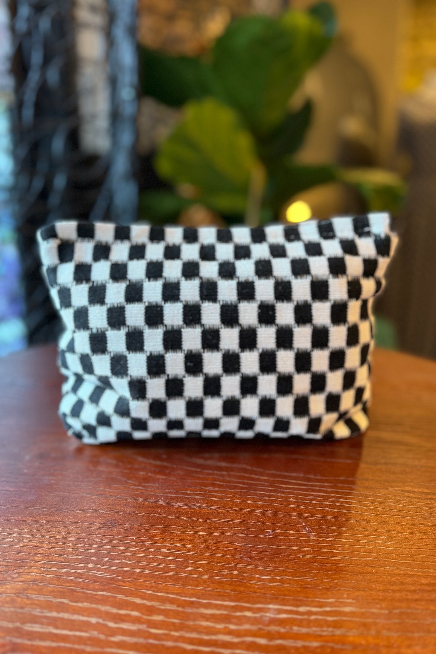 Chic Checkered Makeup Bag