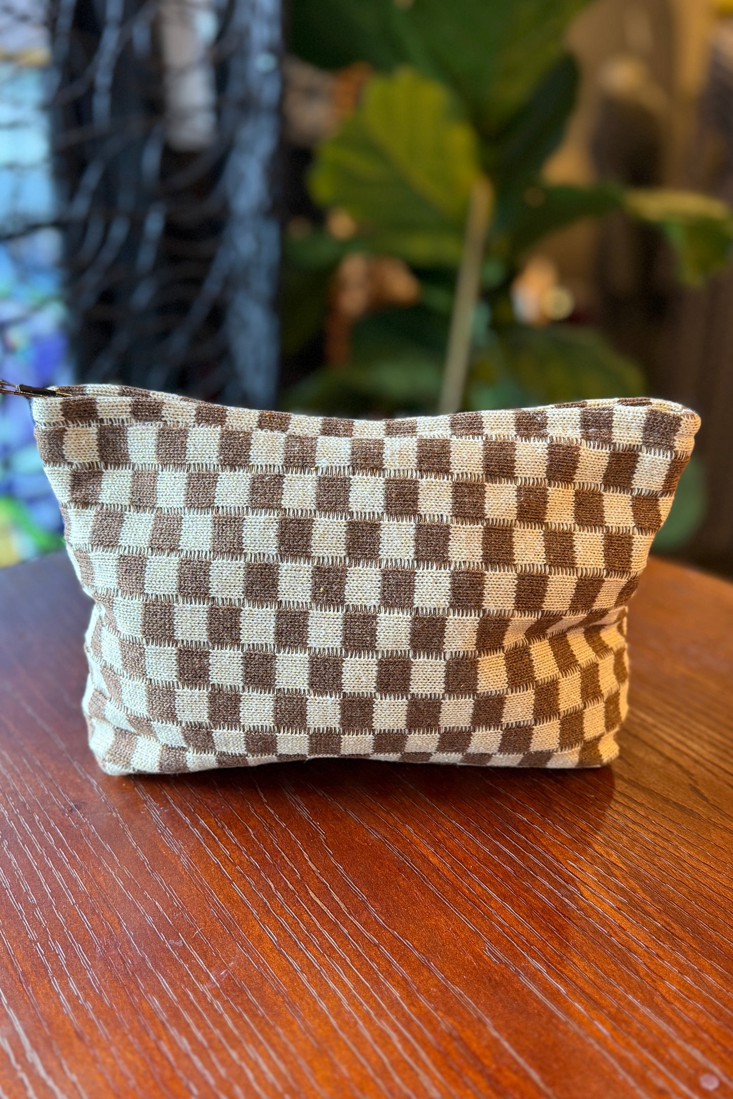Chic Checkered Makeup Bag