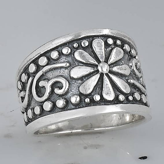 Daisy Band Sterling Silver Ring