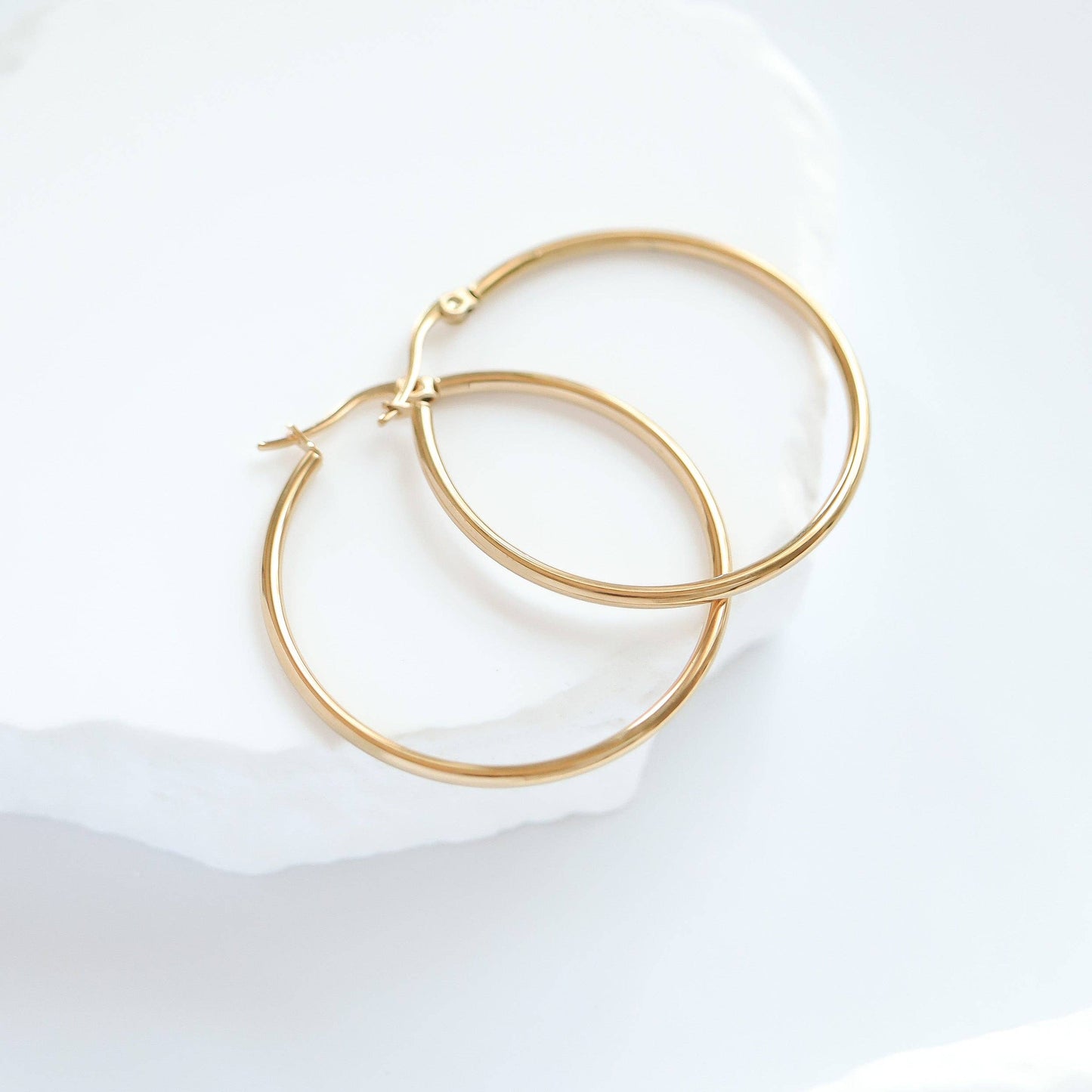 18K Gold PVD Stainless Steel Round Tube Hoop Earrings